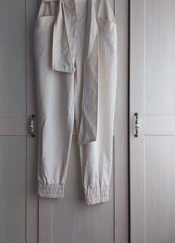 Krem rengi kumaş pantolon