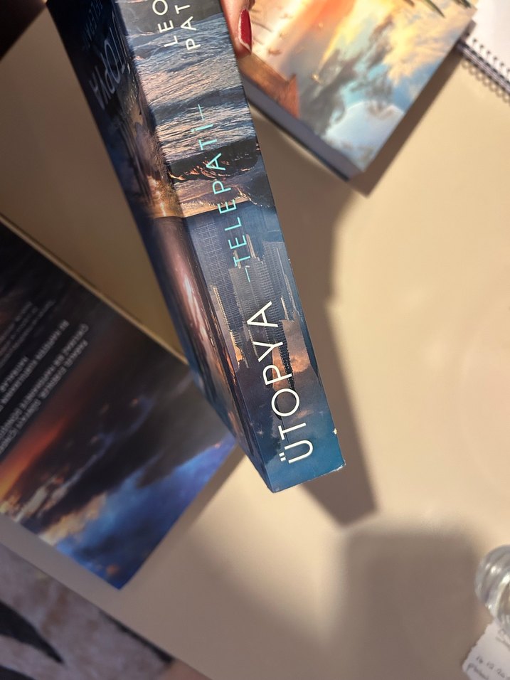 Leonardo Patrignani Üçlemesi: Hafıza, Ütopya, Telepati - Görsel 3