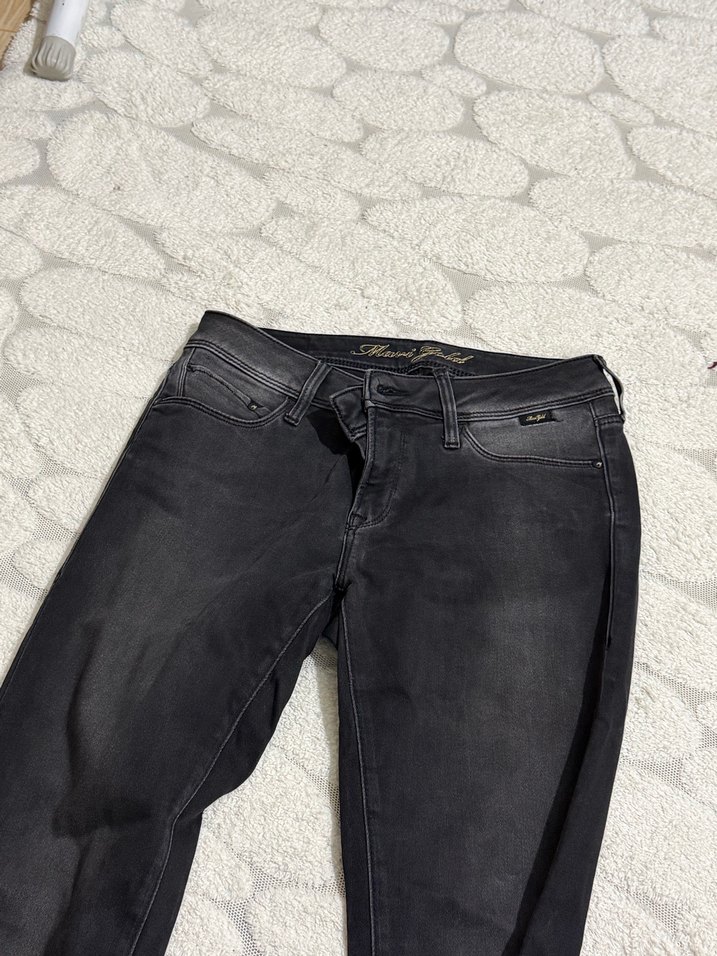 Siyah Kadın Klasik Kesim Jean - Görsel 5