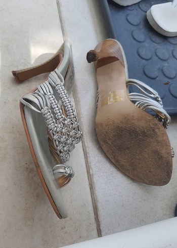 Gri Dolgu Topuklu Kadın Abiye Ayakkabı terlik kösele tabanlı - Görsel 4