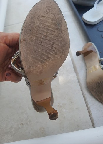 Gri Dolgu Topuklu Kadın Abiye Ayakkabı terlik kösele tabanlı - Görsel 7