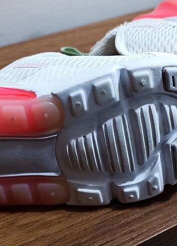 21 Beden beyaz Renk Nike bebek ayakkabı 