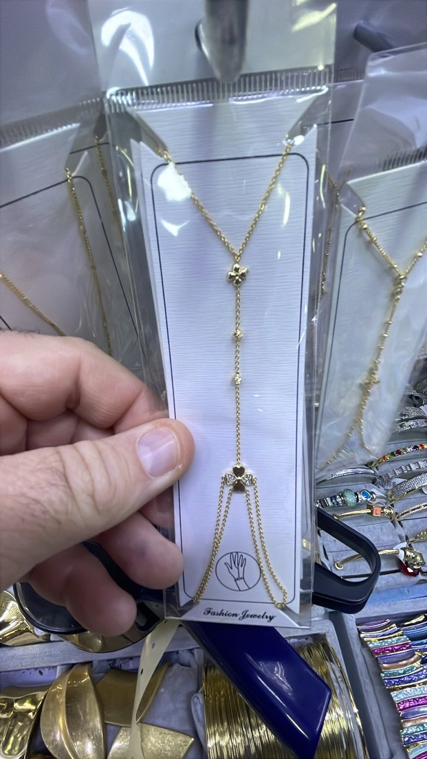 Altın Renkli Zincir Detaylı Kadın El Zinciri - Görsel 2