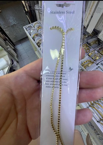 Uzun Zincir Detaylı Altın Renkli Yılan Desenli Kolye - Görsel 2