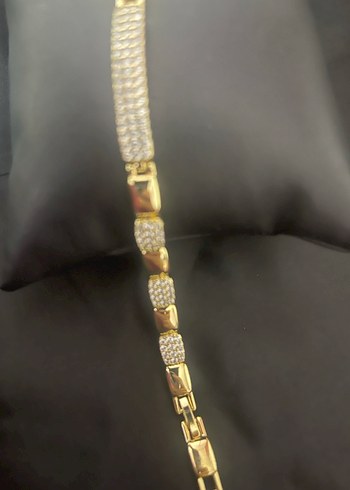 Zincir Detaylı Altın Renkli Kadın Bileklik - Görsel 3