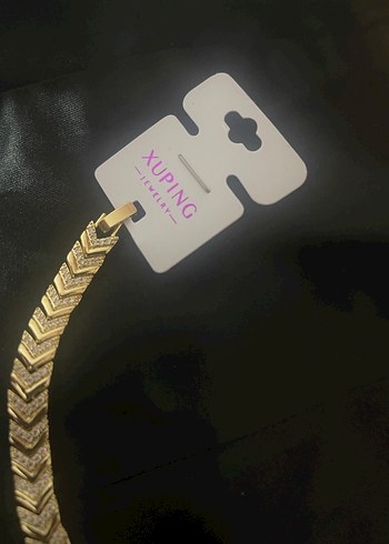 Zincir Detaylı Yılan Desenli Altın Bileklik - Görsel 2