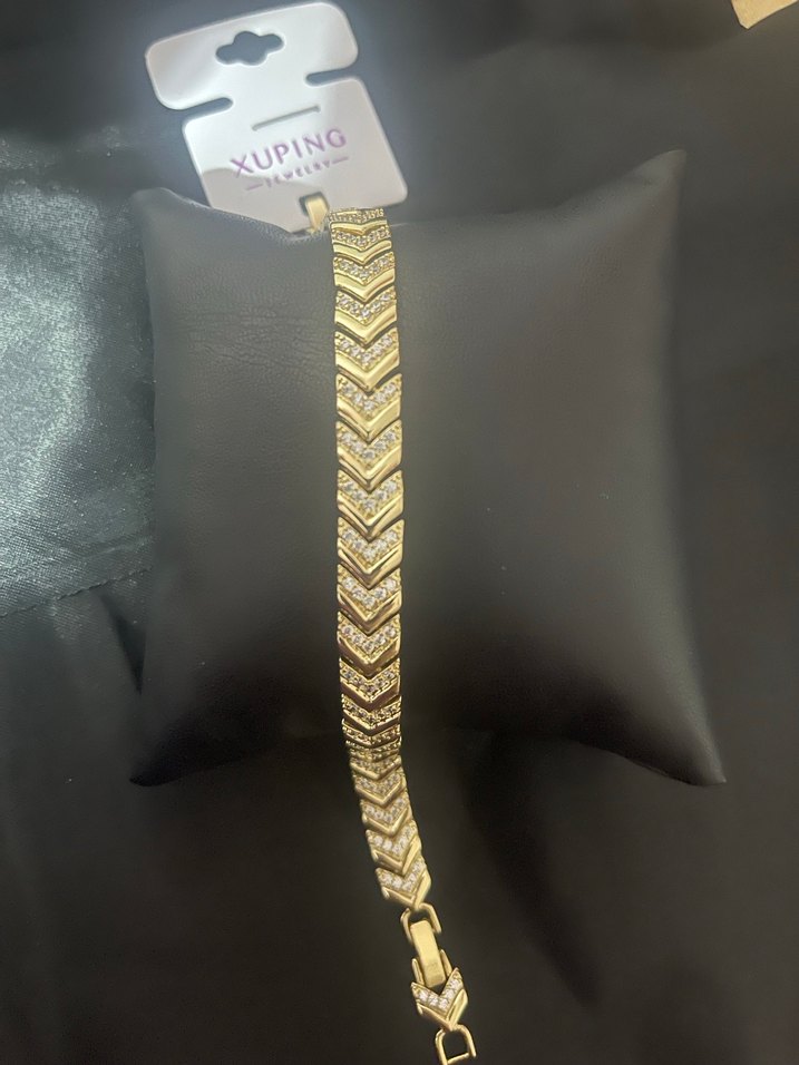 Zincir Detaylı Yılan Desenli Altın Bileklik - Görsel 3