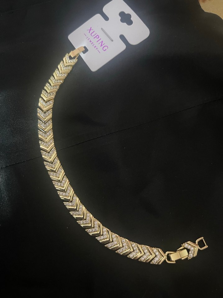 Zincir Detaylı Parlak Altın Kadın Bileklik - Görsel 3