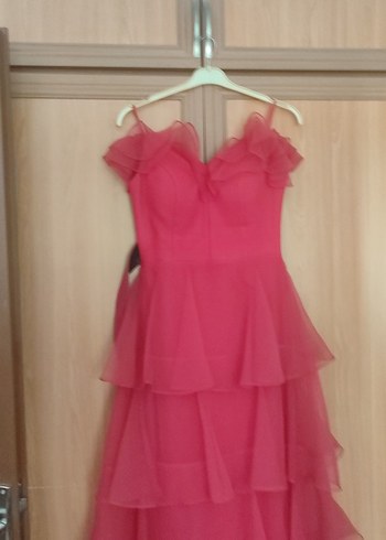 Pembe Kat Kat Volanlı Uzun Abiye Elbise - Görsel 2