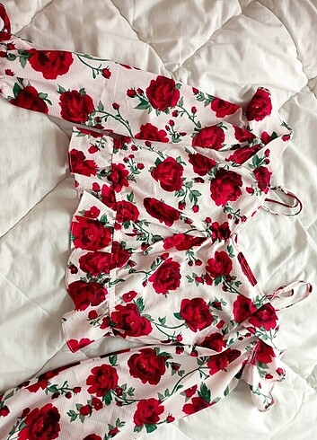 36 Beden H&M kısa bluz