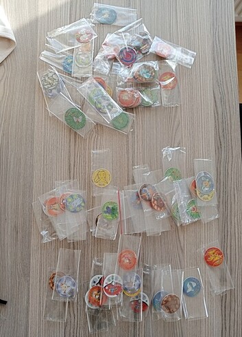 POKEMON 1 POKEMON 2 POKEMON 3 TASOLAR