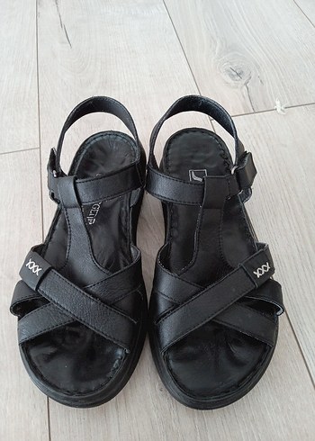 37 Beden siyah Renk legend marka hakiki deri sandalet