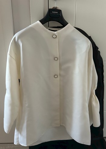 Düğmeli Beyaz Saten Gömlek - Görsel 4