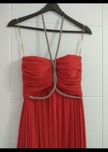 Kırmızı Drapeli Uzun Straplez Abiye Elbise - Görsel 2