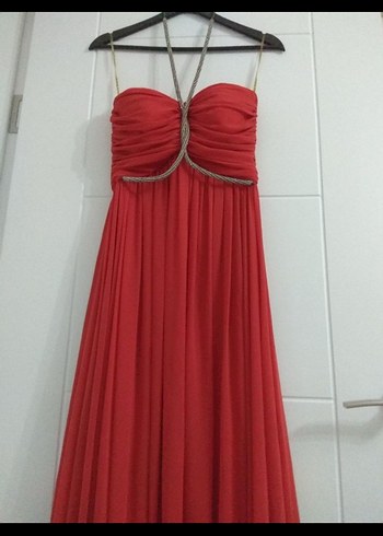 Kırmızı Drapeli Uzun Straplez Abiye Elbise - Görsel 4