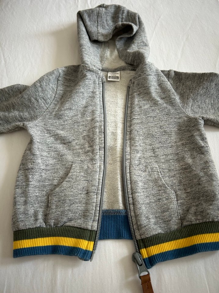 Gri Kapüşonlu Fermuarlı Bebek Takımı - Görsel 5