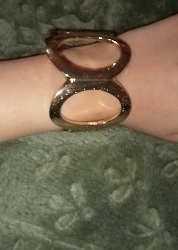 Zincir Detaylı Altın Renk Vintage Bileklik - Görsel 2