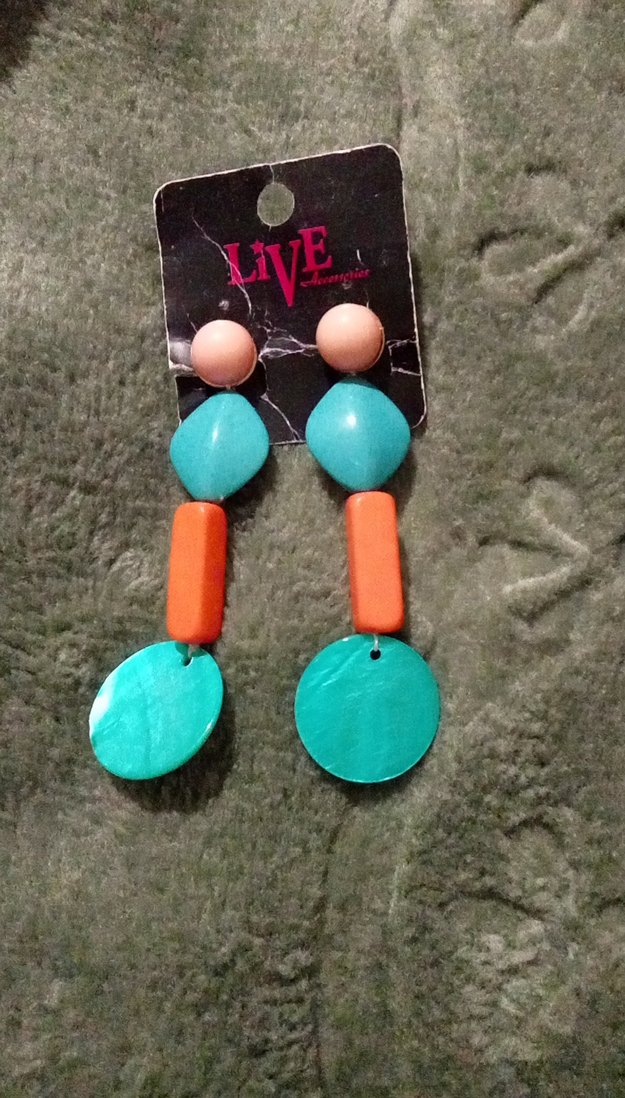 Boncuklu Turkuaz Renkli Uzun Küpe - Görsel 2