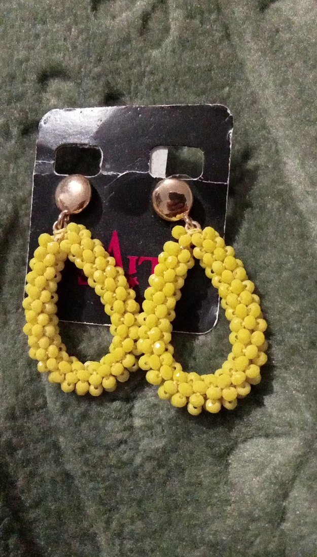 Sarı Boncuklu Mini Bohem Küpe - Görsel 3