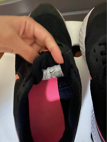 36,5 Beden siyah Renk Nike spor ayakkabı