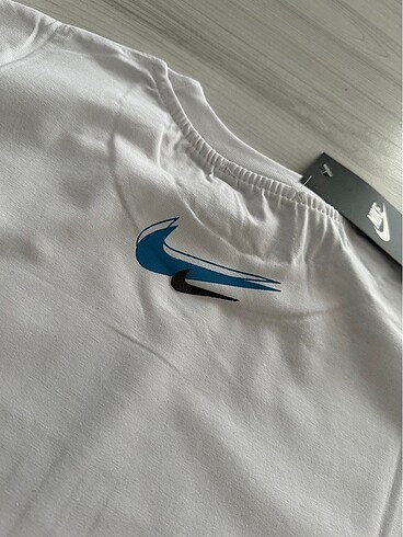 m Beden Nike Air Beyaz Tişört