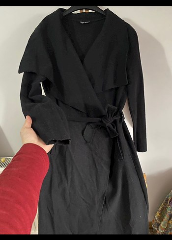 Arda Acar Siyah Kuşaklı Uzun trençkot - Görsel 2