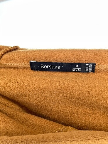 m Beden çeşitli Renk Bershka Sweatshirt %70 İndirimli.