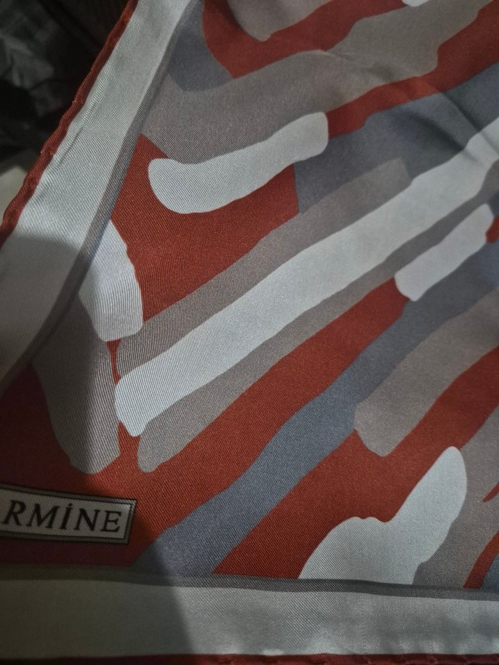 armine ipek eşarp - Görsel 3