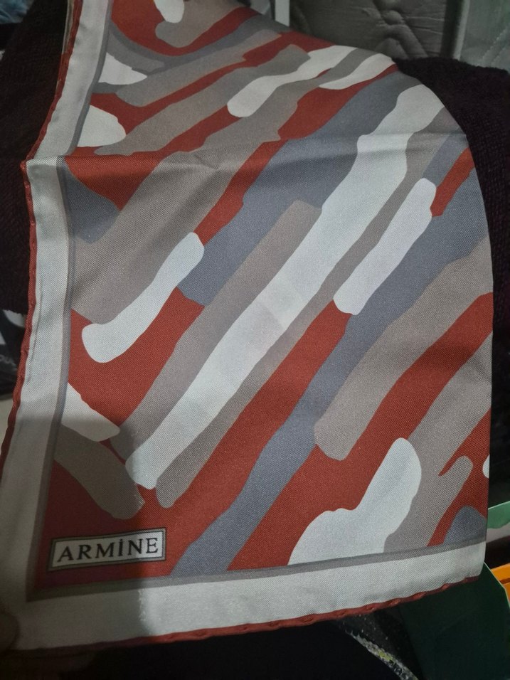 armine ipek eşarp - Görsel 4