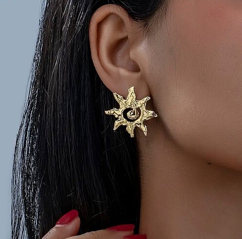 Gold güneş ışınları küpe