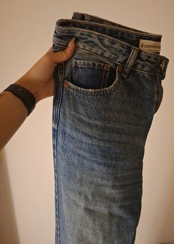 Tokalı, Bol Kesim Kadın Midi Denim Jean