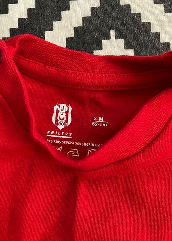 BJK Baskılı Kırmızı Siyah Bebek Tulum - Görsel 2