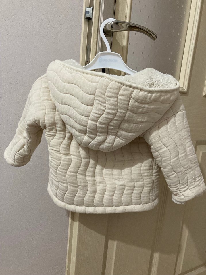 Erkek Çocuk Kapüşonlu Mont - Görsel 5