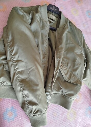 s Beden Pull&Bear mont