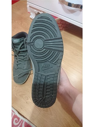 40 Beden Nike içten dolgu topuk