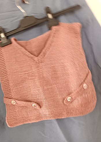 Kız Çocuk V Yaka Düğmeli Triko Süveter el orgusu - Görsel 2