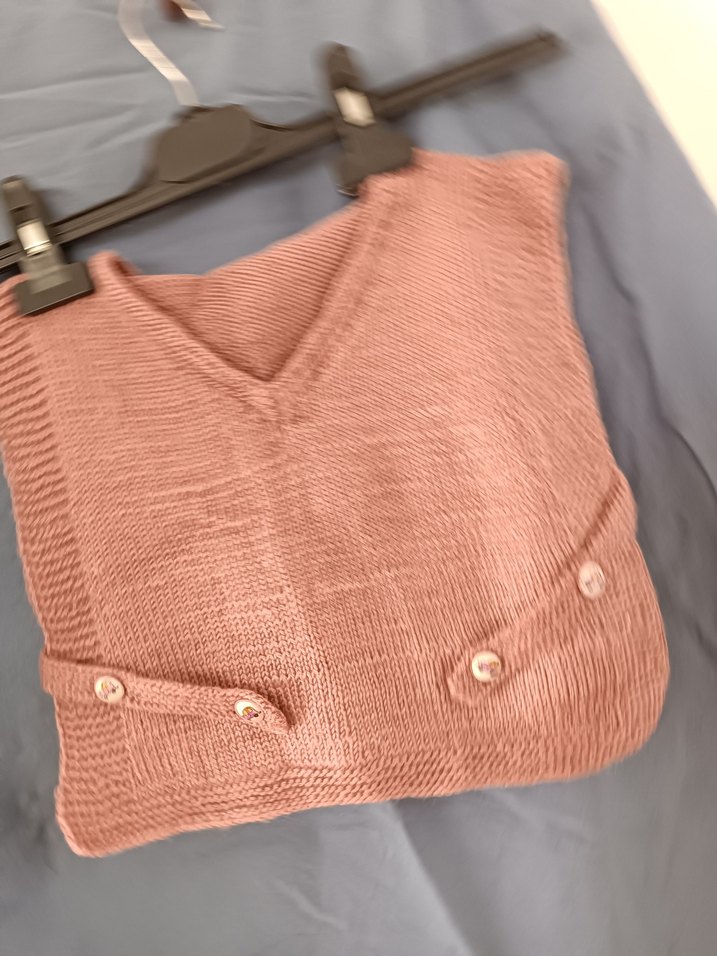 Kız Çocuk V Yaka Düğmeli Triko Süveter el orgusu - Görsel 2