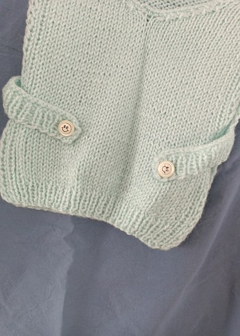 Bebek için pastel beyaz örme önlük el orgusu - Görsel 3