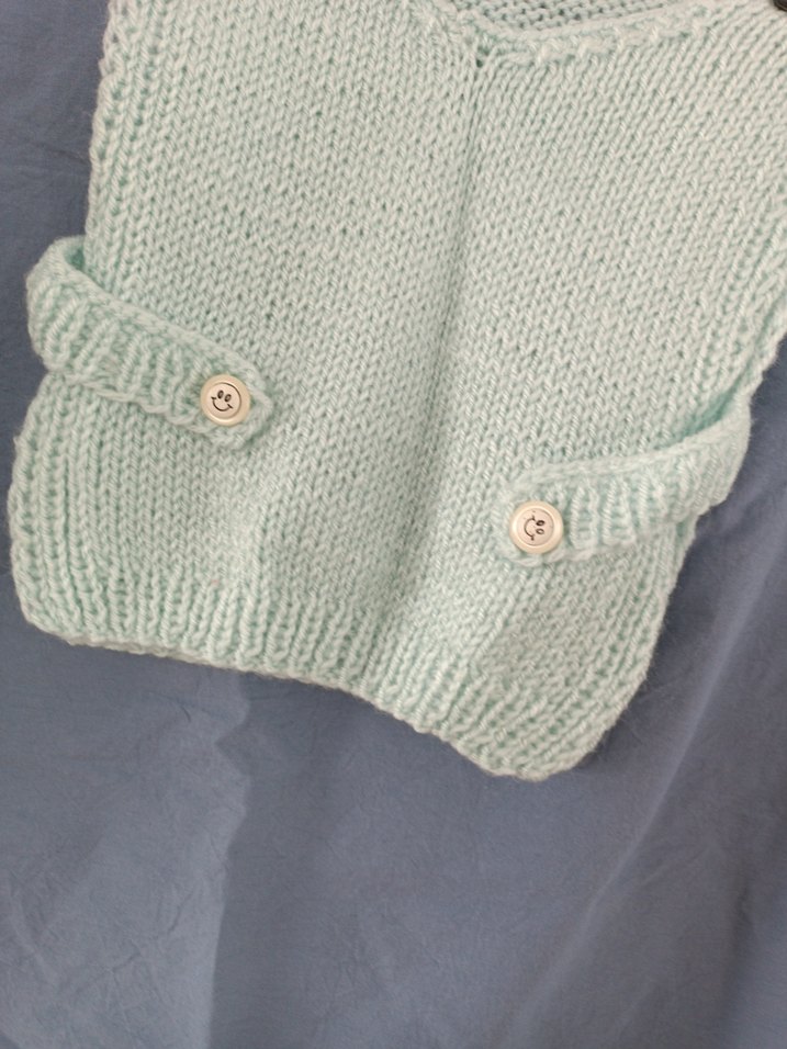 Bebek için pastel beyaz örme önlük el orgusu - Görsel 3