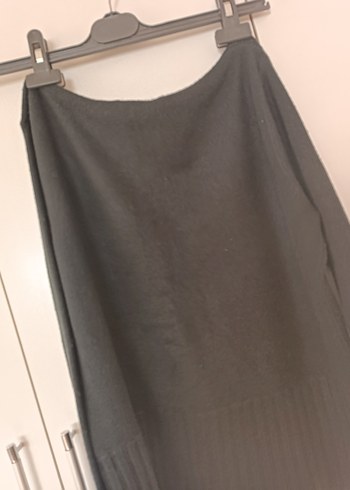 siyah Kadın Keten Pilili Triko - Görsel 4