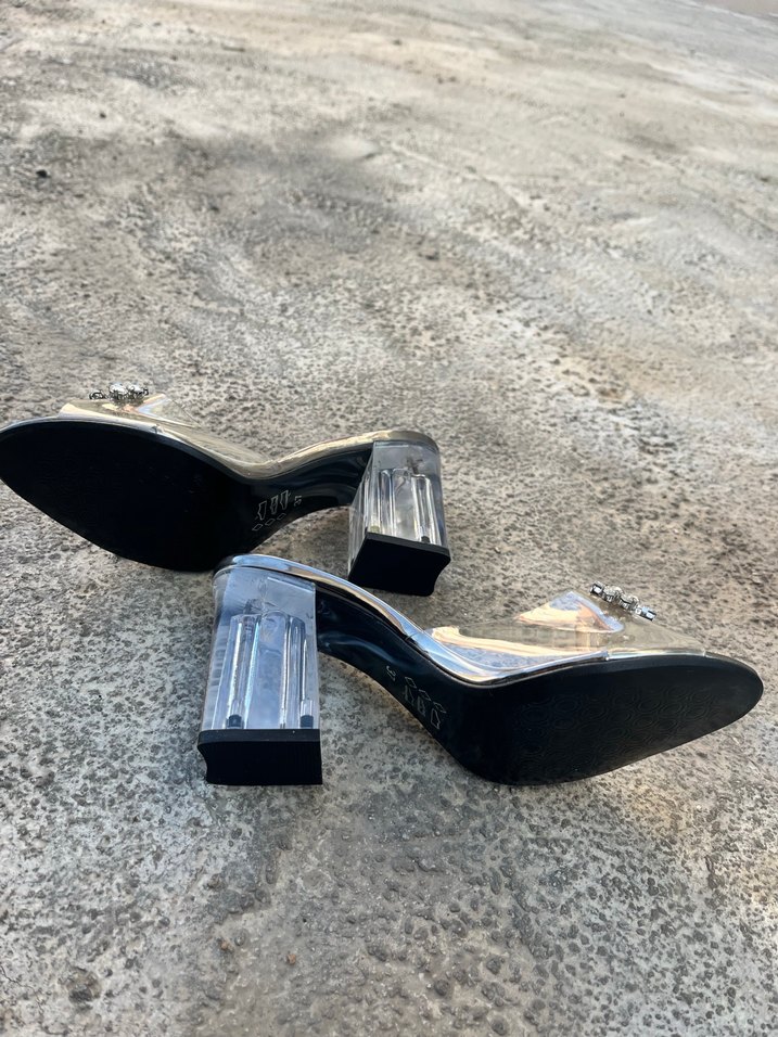 Şeffaf Payetli  Yüksek Topuklu Kadın Abiye Ayakkabı - Görsel 3