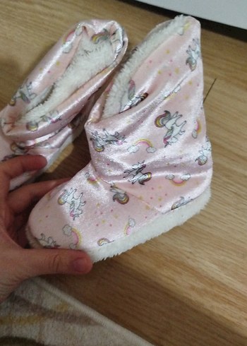 Peluş İç Astarlı Pembe Kız Çocuk Ev Terliği - Görsel 2