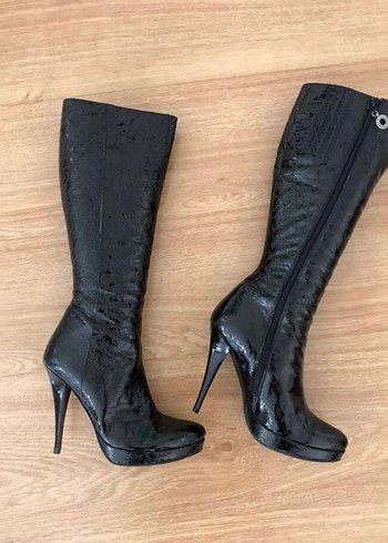 36 Beden Koyu Siyah Yılan Derisi Desenli Stiletto Dizüstü Çizme