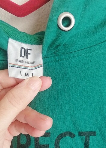 17-18 years Beden yeşil Renk Defacto, kapüşonlu erkek sweatshirt.