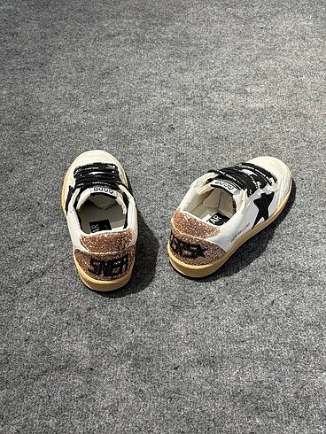36 Beden GOLDEN GOOSE DELUXE ULTRA SİYAH YILDIZ