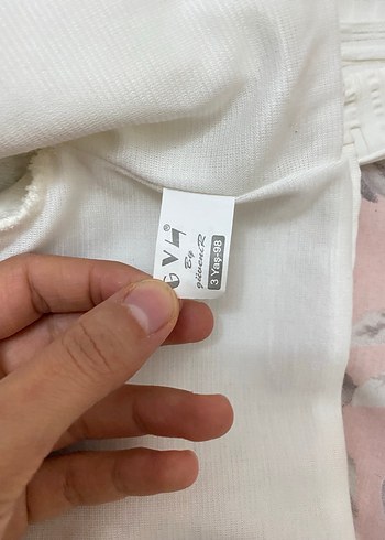 Beyaz Kız Çocuk Düğmeli Bolero - Görsel 4