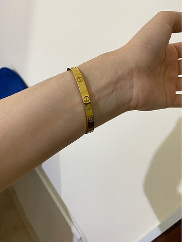 Cartier kelepçe