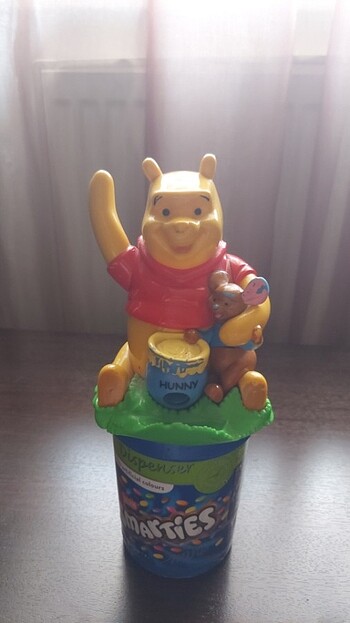 Winnie the Poo Dispenser 