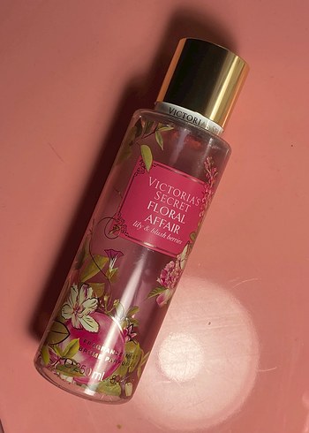 Beden Renk Victoria's Secret Floral Affair Vücut Spreyi