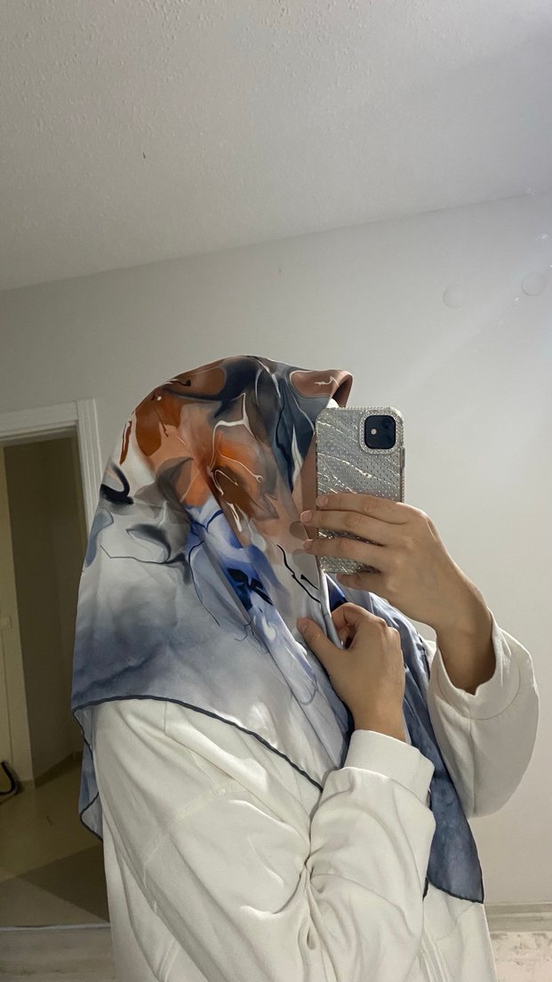 Armine Bohem Gri Mavi İpek Kadın Eşarp - Görsel 2